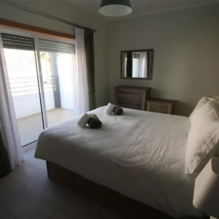 Captivating 3-Bed House In Conceicao De Tavira *