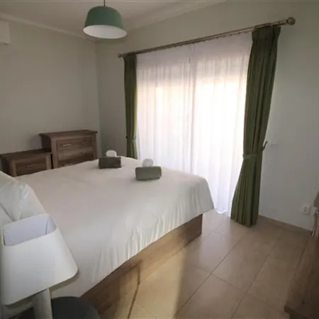 Captivating 3-Bed House In Conceicao De Tavira Vakantiehuis *